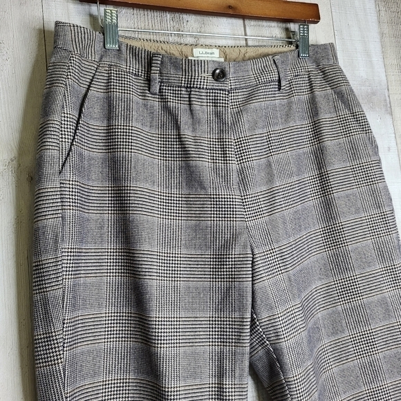 L.L Bean Plaid Houndstooth Black/Tan Dresspants. Size 12 Petite. Item 500955 - Picture 2 of 12